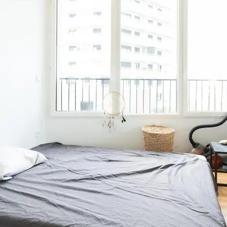 Bright Studio With Balcony In The Heart Of Paris Appartamento Parigi
