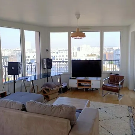 Appartamento Bright Studio With Balcony In The Heart Of Paris