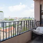 Bright Studio With Balcony In The Heart Of Paris